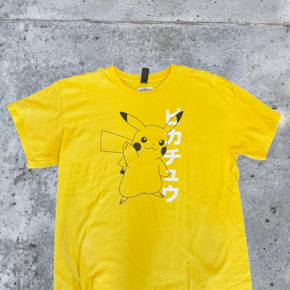 Pokémon Pikachu Graphic Tee – Men’s Large